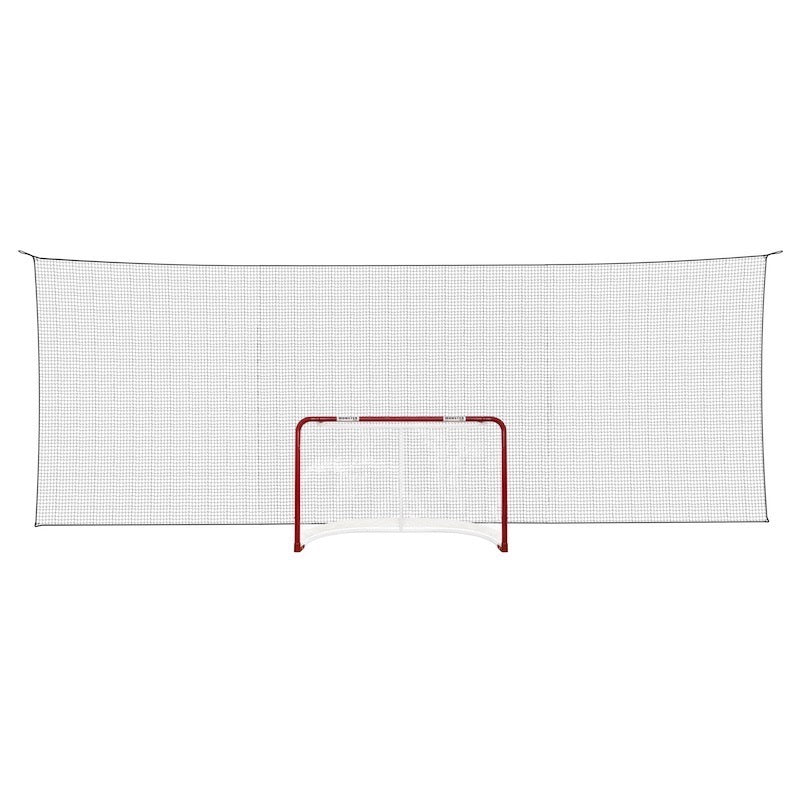 Extreme hockeymåls skyddsnät med röd ram, 7,5x2,6 m, designat för att stå emot kraftiga skott vid träning.